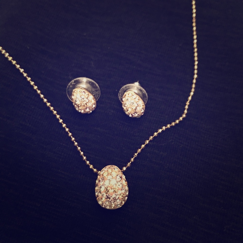 Swarovski earring and necklace set